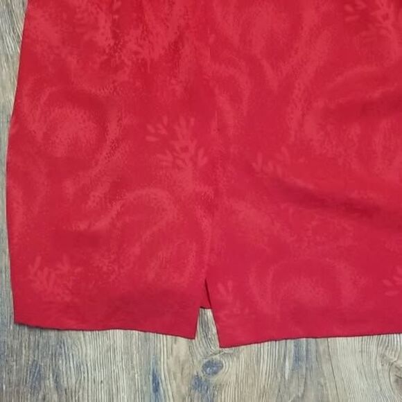 Red Dress 100 percent Silk - Picture 12 of 13